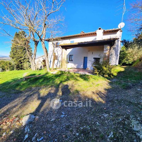 Rustico/casale in residenziale in 