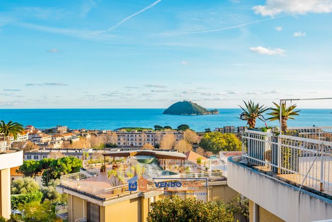Appartamento in residenziale in Via Donatello 25