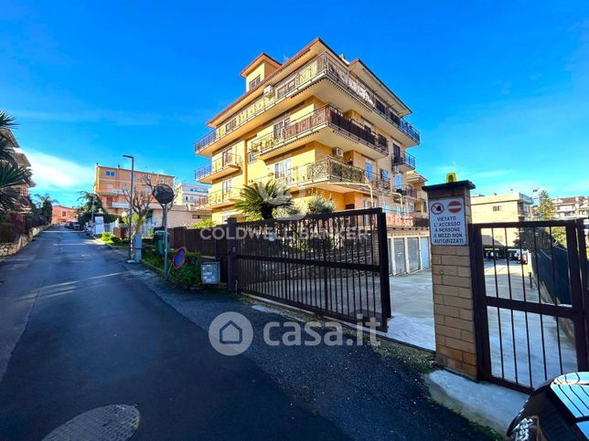 Box/posto auto in residenziale in Via Panaro 38
