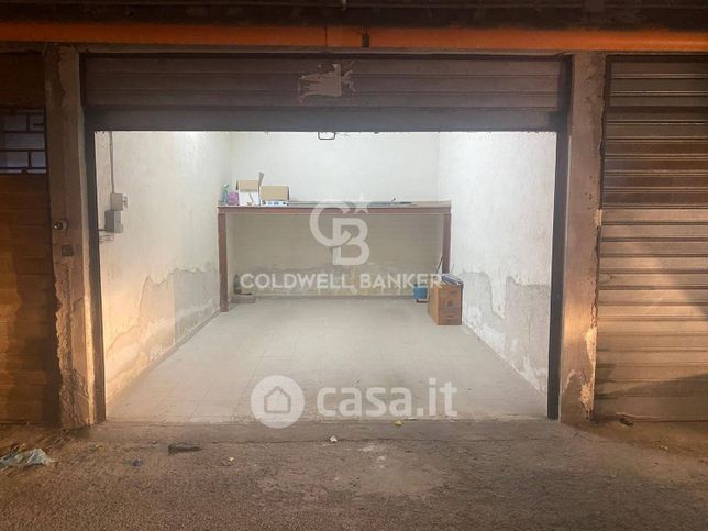 Box/posto auto in residenziale in Contrada Pietrenere 55