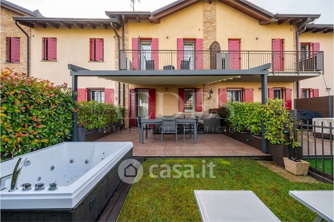 Villetta a schiera in residenziale in 
