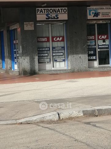 Negozio/locale commerciale in commerciale in Corso Benedetto Croce 16