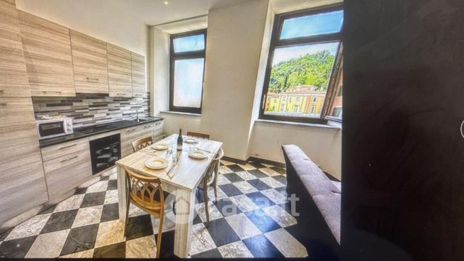 Appartamento in residenziale in Via Carriona