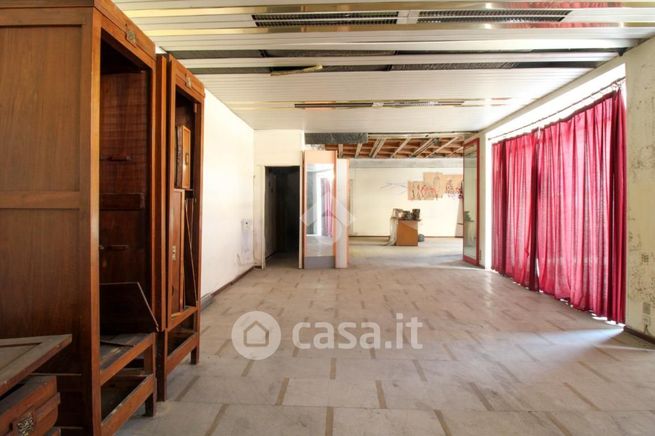 Capannone in commerciale in Via Guglielmo Marconi