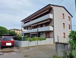 Appartamento in residenziale in Via Treviso