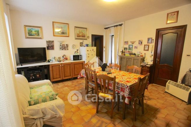 Appartamento in residenziale in Via della Parrocchiale 30