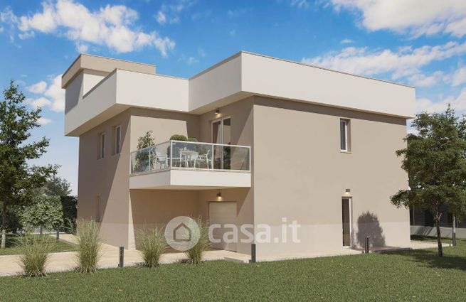 Casa indipendente in residenziale in 