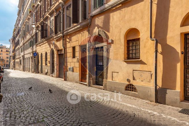 Appartamento in residenziale in Via dei Capocci 33