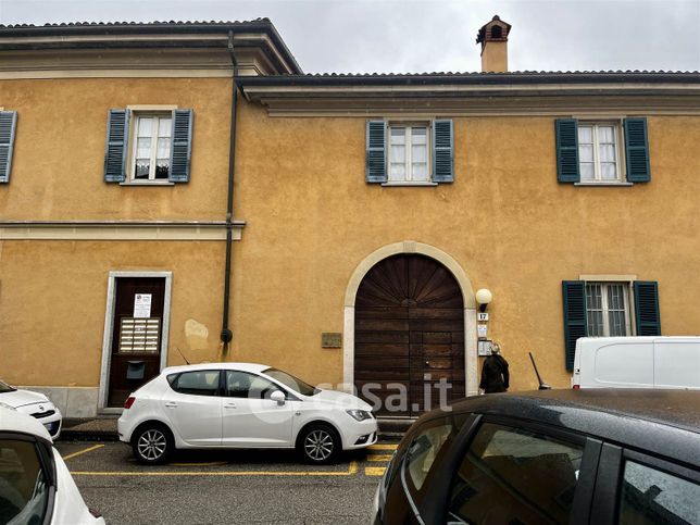 Appartamento in residenziale in Via Ravasi 17