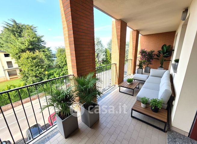 Appartamento in residenziale in Via Monte Nevoso