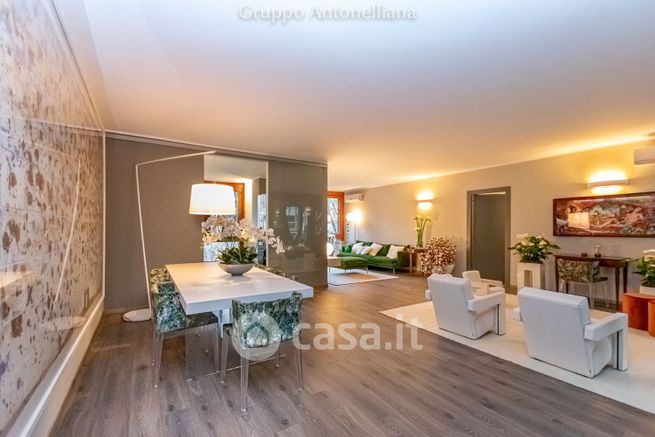 Appartamento in residenziale in Via Gabriele Chiabrera 25