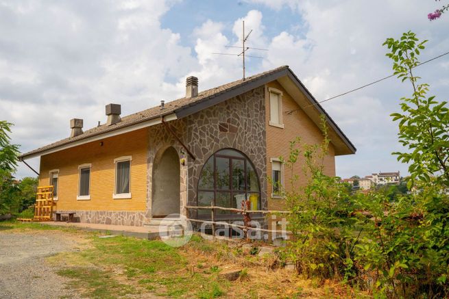 Villa in residenziale in Via Roma 15