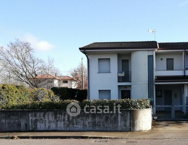 Villetta a schiera in residenziale in Via Sedegliano 58