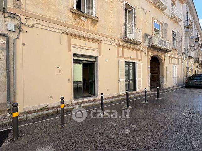 Ufficio in commerciale in Via Alessio Simmaco Mazzocchi 167