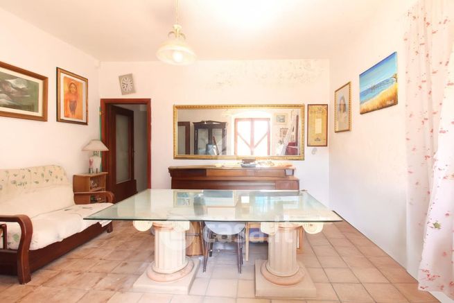 Casa bi/trifamiliare in residenziale in Via Marchese 76