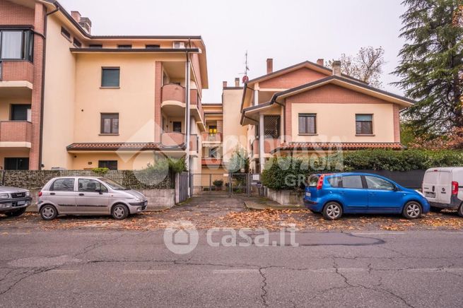 Appartamento in residenziale in Via Commenda 127