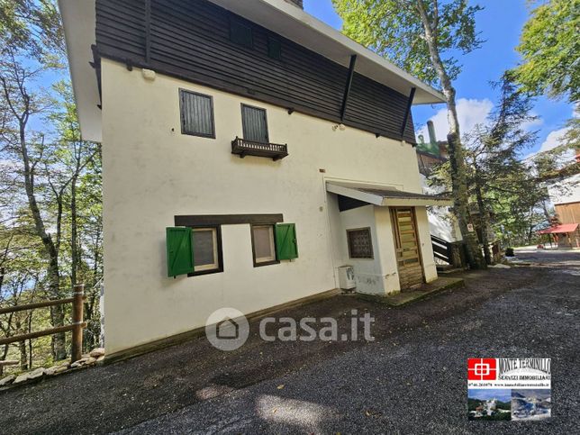 Appartamento in residenziale in Via degli Abeti