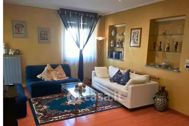 Appartamento in residenziale in Vicolo Tiziano 17
