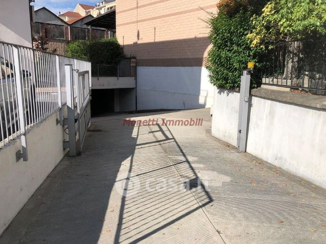 Garage/posto auto in residenziale in Via Vigone 45