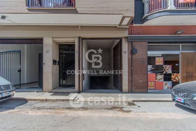 Box/posto auto in residenziale in Via Ernandez della Torre 33