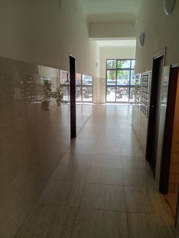 Ufficio in commerciale in Via Ostiense