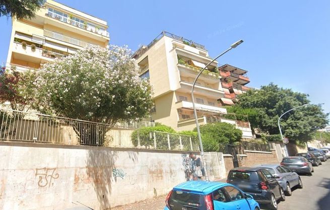 Appartamento in residenziale in Via Luigi Gallo 16