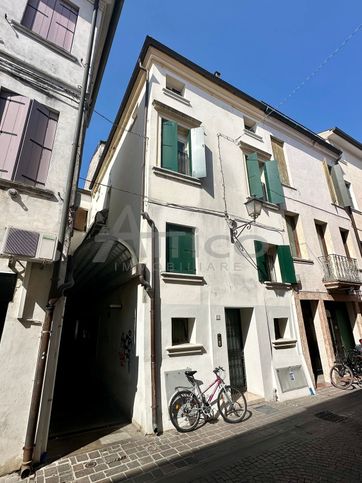 Appartamento in residenziale in Via Nino Bedendo