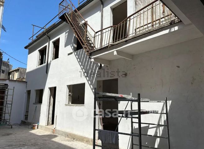 Appartamento in residenziale in Via Regia