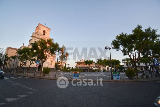 Attivitã /licenza (con o senza mura) in commerciale in 