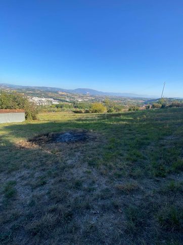 Terreno agricolo in commerciale in Via Bruno Arzilli