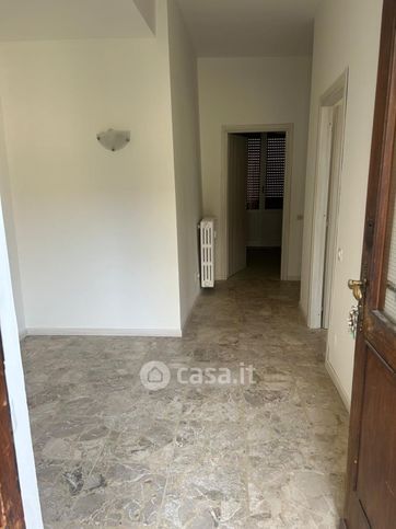 Appartamento in residenziale in Via Santa Croce