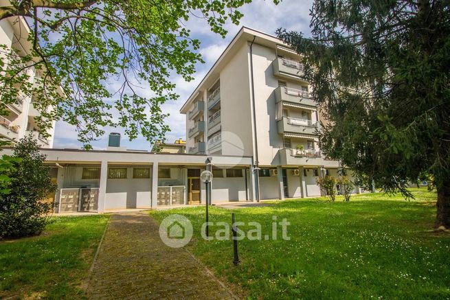 Appartamento in residenziale in Via Antonio Canova 50