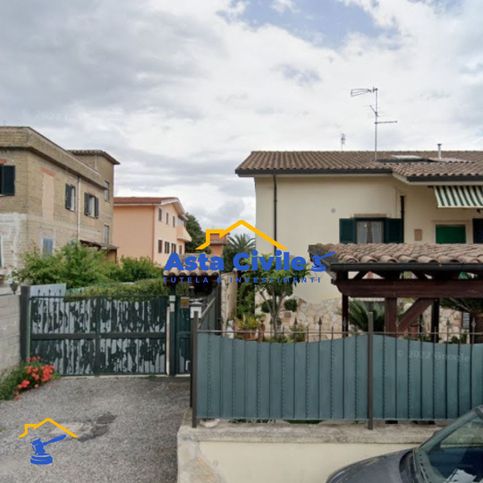 Villa in residenziale in Via Monterado 54