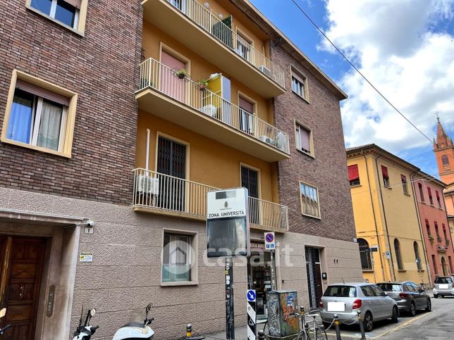 Appartamento in residenziale in Via Belmeloro 2