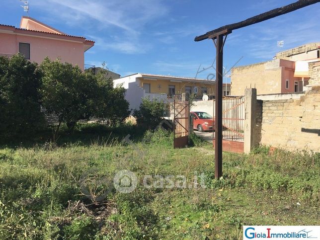 Terreno agricolo in commerciale in Via Savona