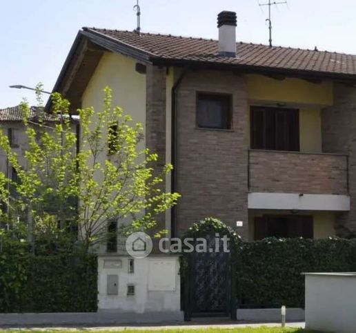 Villetta a schiera in residenziale in Via Don Francesco Donati 11