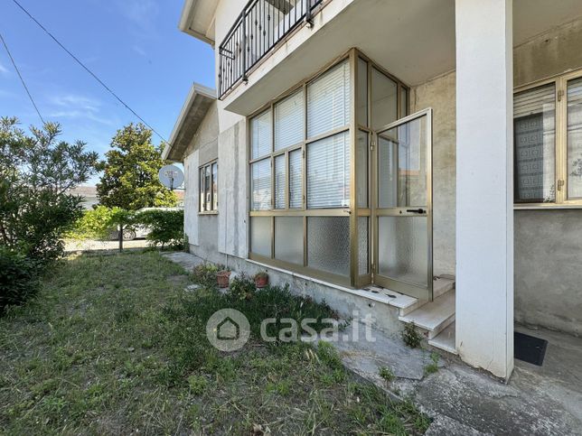 Appartamento in residenziale in Via Roma 5