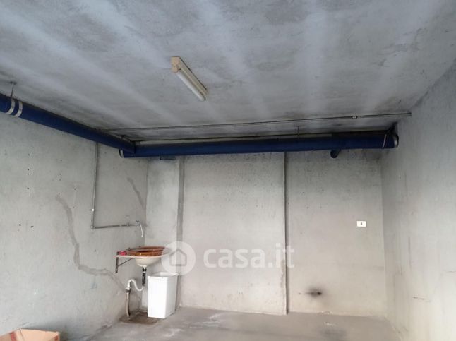 Box/posto auto in residenziale in Via Pasubio