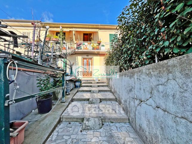 Appartamento in residenziale in Via Sarzanese Nord 42