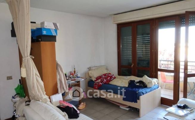 Appartamento in residenziale in Via Fratelli Bandiera 16