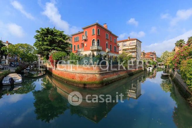 Appartamento in residenziale in Via Lepanto