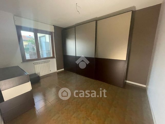 Appartamento in residenziale in Via Don Sandrino 22