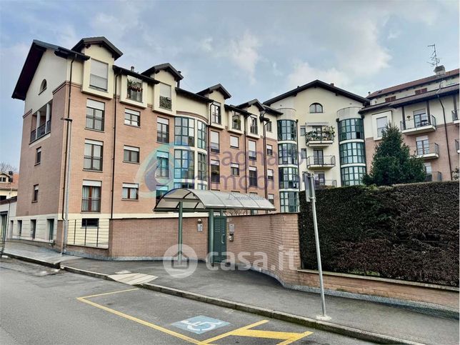 Appartamento in residenziale in Via Buozzi 11