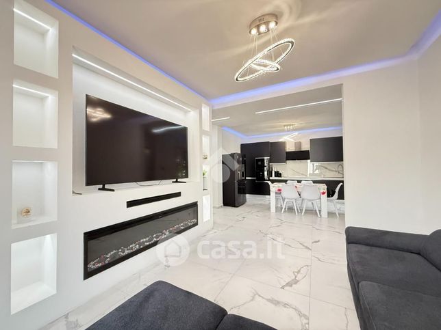 Casa indipendente in residenziale in