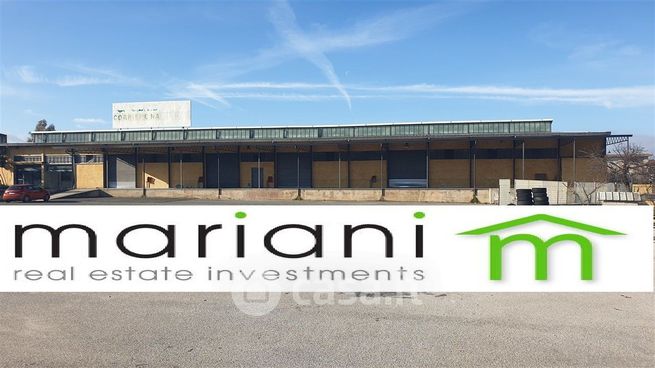Capannone in commerciale in Via Casilina 1115