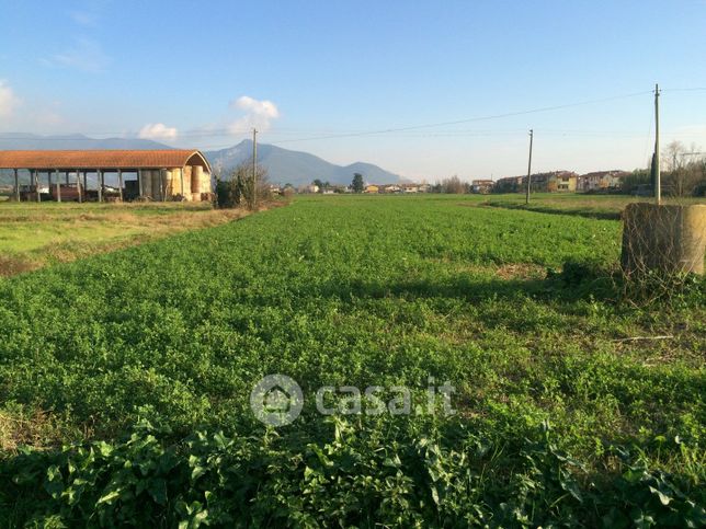 Terreno agricolo in commerciale in Via Carlo Matteucci