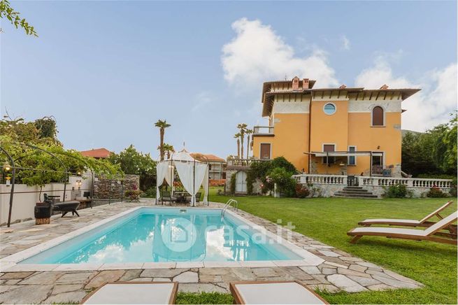 Villa in residenziale in Via Intra Premeno