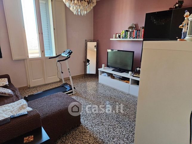 Appartamento in residenziale in Via Pelagio Palagi 21