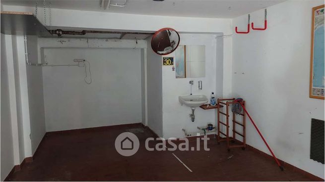 Box/posto auto in residenziale in Viale Venti Settembre