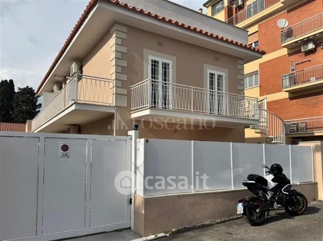 Appartamento in residenziale in Via dell'Acqua Paola